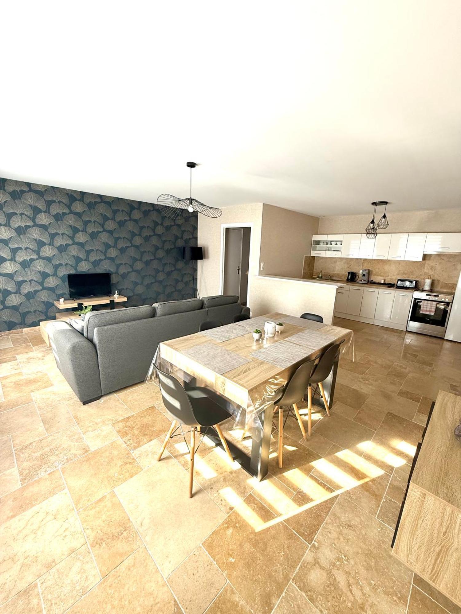 Le Petit Phuket Appartement Saint-Laurent-sur-Saone Buitenkant foto