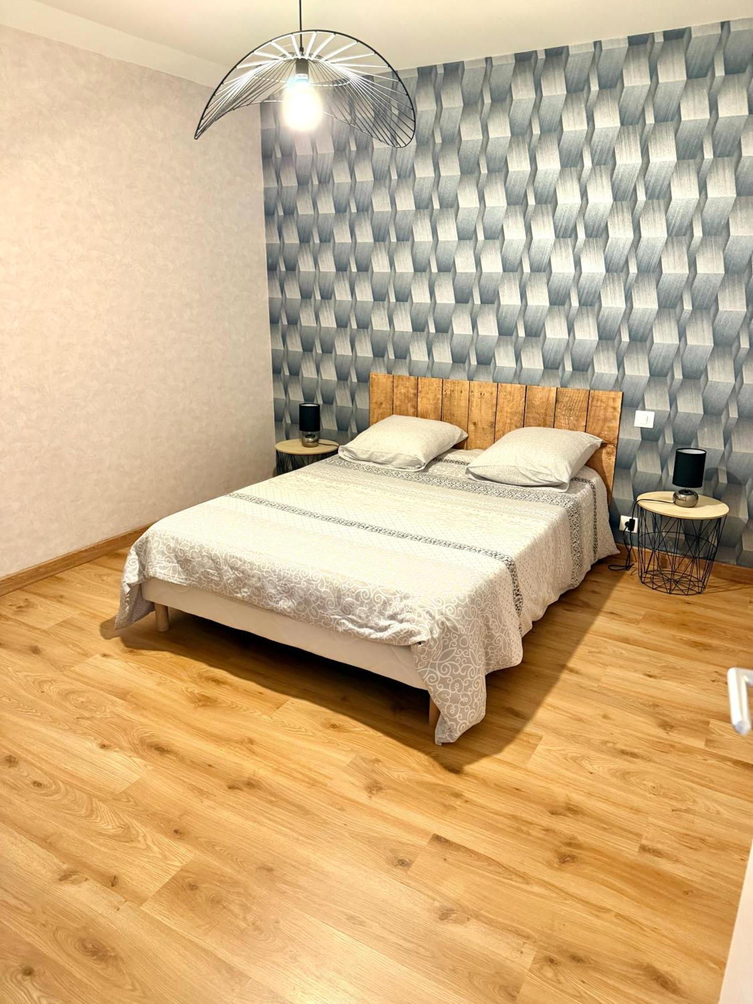 Le Petit Phuket Appartement Saint-Laurent-sur-Saone Buitenkant foto